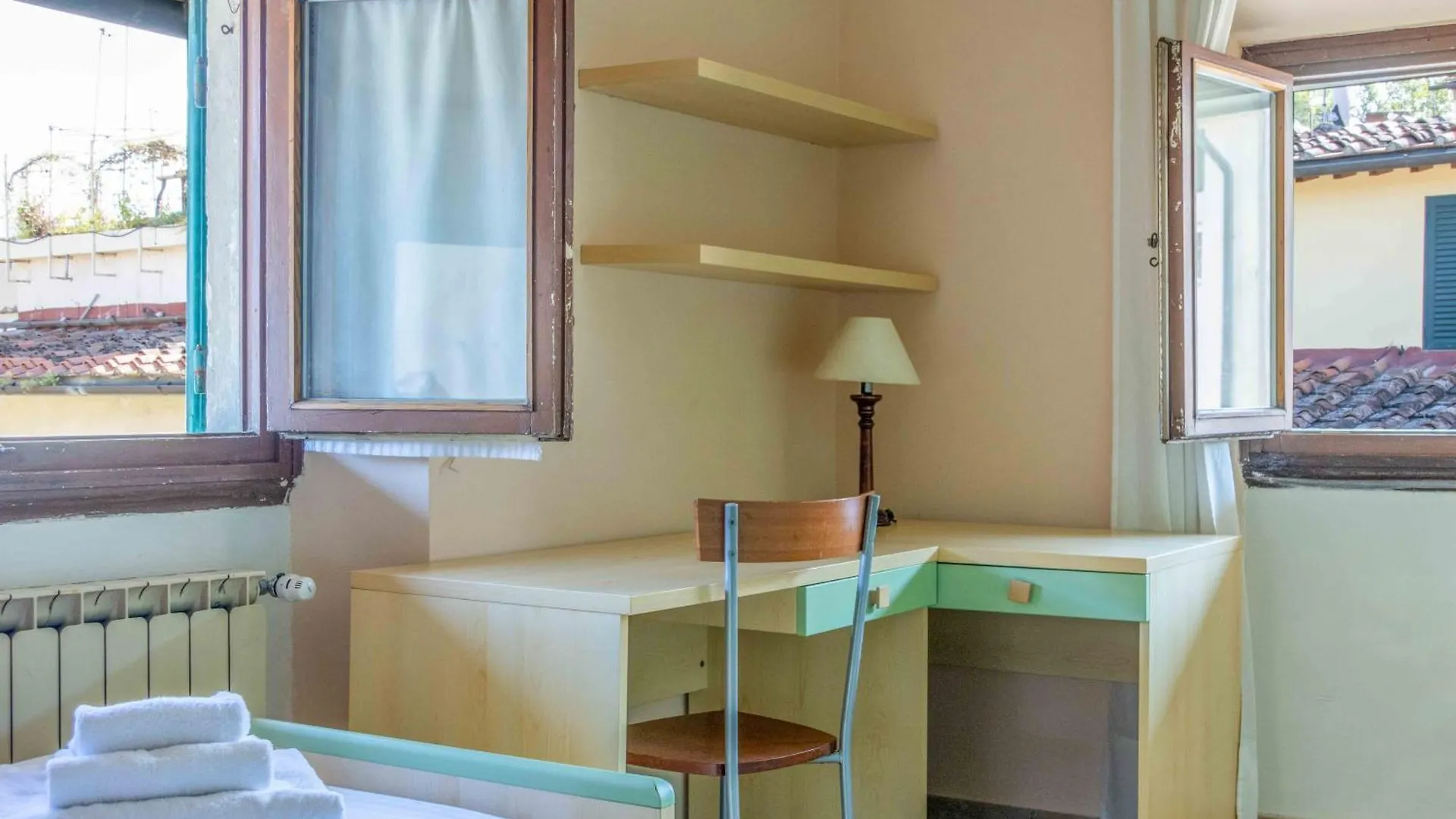 Boboli 4 Bedroom Apartment Florence